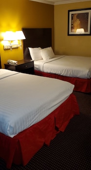Room, 2 Queen Beds, Smoking