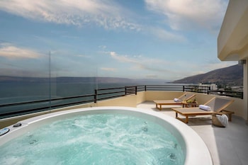 Executive Jacuzzi