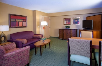Room, 1 King Bed, Corner