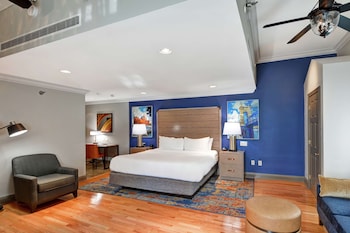 Premium Room, 1 King Bed