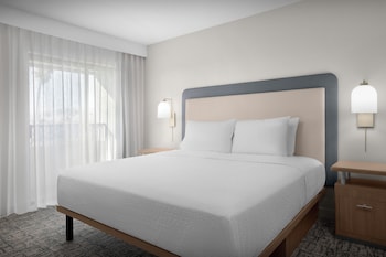 Suite, 1 King Bed (Efficiency, Full Kitchen)