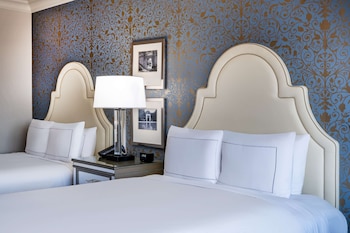2 Double Beds Deluxe Room