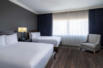Presidential Suite, 2 Bedrooms (Expansive, Additional Amenities)