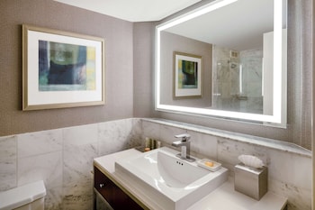 Room, 1 King Bed, City View