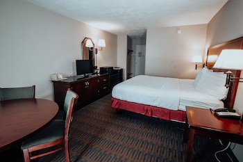 Superior Room, 1 King Bed, Non Smoking, Refrigerator & Microwave (Inside room)