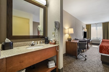Standard Room, 2 Queen Beds, Non Smoking