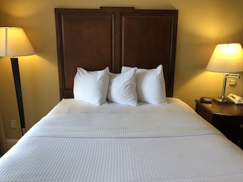 Room, 2 Queen Beds, Smoking