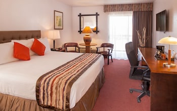 Deluxe Room, 1 King Bed