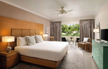 Superior Room, Pool View