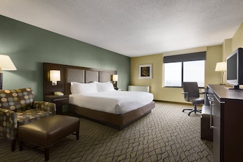 Premium Room, 1 King Bed, City View