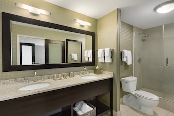 Premium Room, 1 King Bed, City View