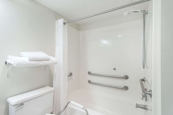 Deluxe Room, 1 King Bed, Non Smoking