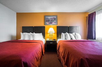 Standard Room, 2 Queen Beds, Non Smoking, Courtyard View (1st Floor)