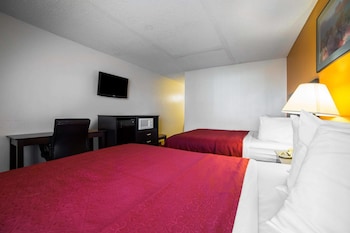 Standard Room, 2 Double Beds, Smoking (2nd Floor)