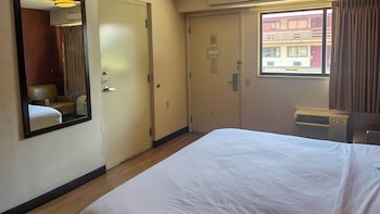Deluxe Room, 1 King Bed, Non Smoking