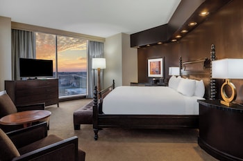 Presidential Suite, 1 King Bed, Balcony