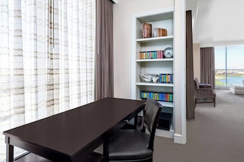 Presidential Suite, 1 King Bed, Balcony