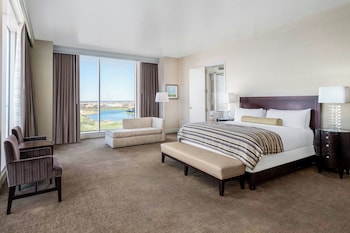 Presidential Suite, 1 King Bed, Balcony