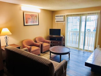 Efficiency, Room, 2 Queen Beds, Non Smoking