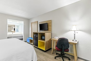 Room, 1 King Bed, Non Smoking