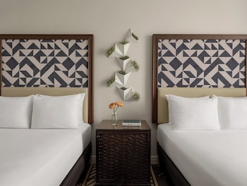 Standard Room, 2 Double Beds, City View