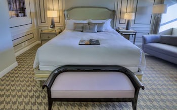 Fairmont Gold King, City View