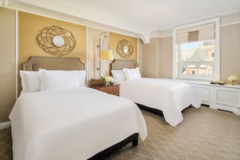 Deluxe Room, 2 Double Beds