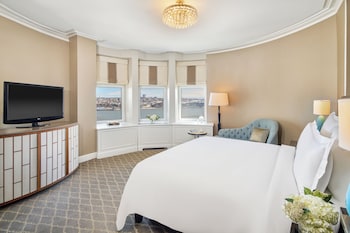 Signature Room, 1 King Bed