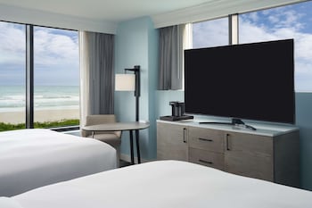 Premium Room, 2 Queen Beds, Accessible, Oceanfront