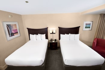 Room, 2 Double Beds (Hearing Accessible)