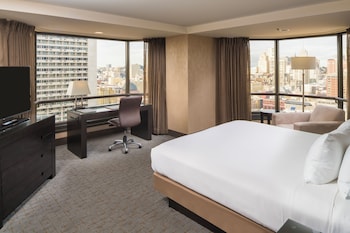 Suite, 1 King Bed, Bay View