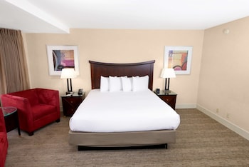Room, 1 King Bed, Corner