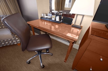 Room, 2 Double Beds (Skyline View)