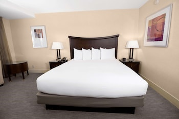 Room, 1 King Bed with Sofa bed (Deluxe View)