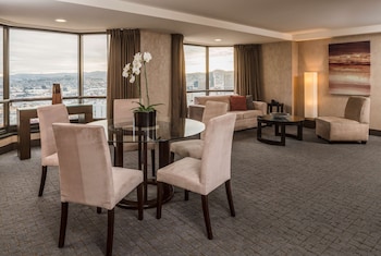 Suite, 1 Bedroom, Non Smoking (Sunset Suite)
