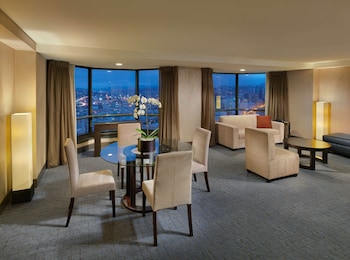 Suite, 1 Bedroom, Non Smoking (Sunset Suite)