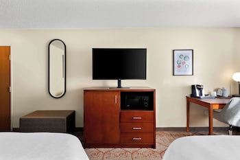 Standard Room, 2 Queen Beds, Non Smoking, Refrigerator & Microwave