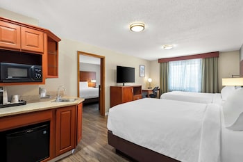 Suite, Multiple Beds, Non Smoking, Refrigerator & Microwave