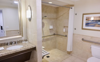 Standard Suite, 1 Bedroom (Newport)