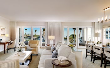 Executive Suite (Governor)