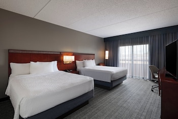 Room, 2 Queen Beds (Hearing Accessible)