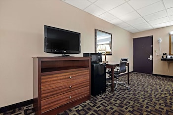 Room, 2 Queen Beds, Accessible, Non Smoking