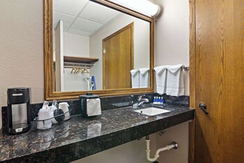 Room, 2 Queen Beds, Accessible, Non Smoking