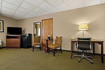 Suite, Multiple Beds, Non Smoking