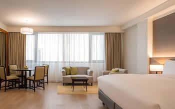 Premier Room, 1 King Bed