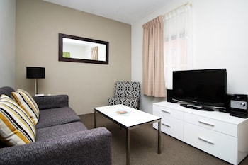 Apartment, 2 Bedrooms (Queen & Twin)