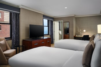 Suite, Multiple Beds, Non Smoking
