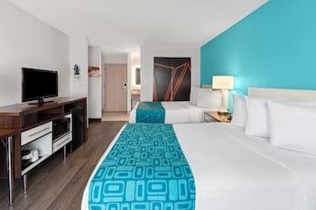 Business Room, 2 Double Beds, Non Smoking