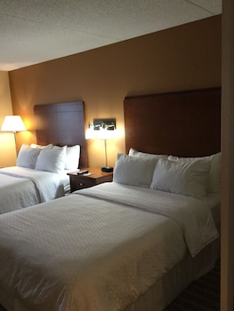 Standard Room, 2 Double Beds, Non Smoking