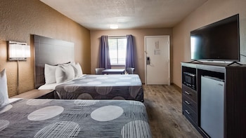 Standard Room, 2 Queen Beds, Non Smoking, Refrigerator & Microwave